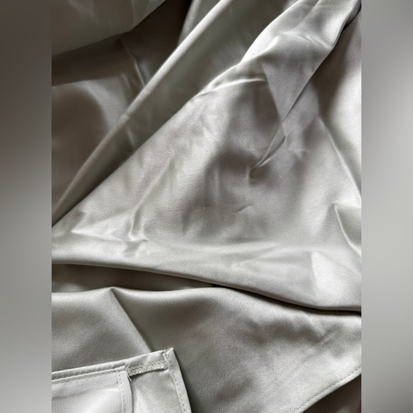 Reformation Vesper Satin Dress Size 4 - Picture 12 of 12